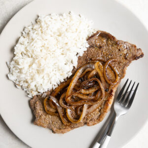 palomilla-steak-bistec-de-palomilla-con dos contornos